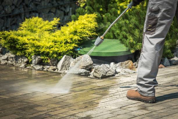 Best Pool Deck Cleaning  in Lansing, KS